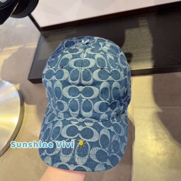 NWT Coach Woman's Signature Denim Baseball Hat CZ925 M/L - Picture 1 of 9